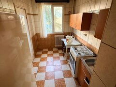 Drumul Taberei- Callatis  Vanzare 3 camere 1/4, reabilitat bl 72, liber